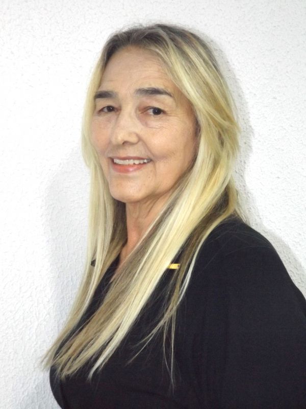 N�ia